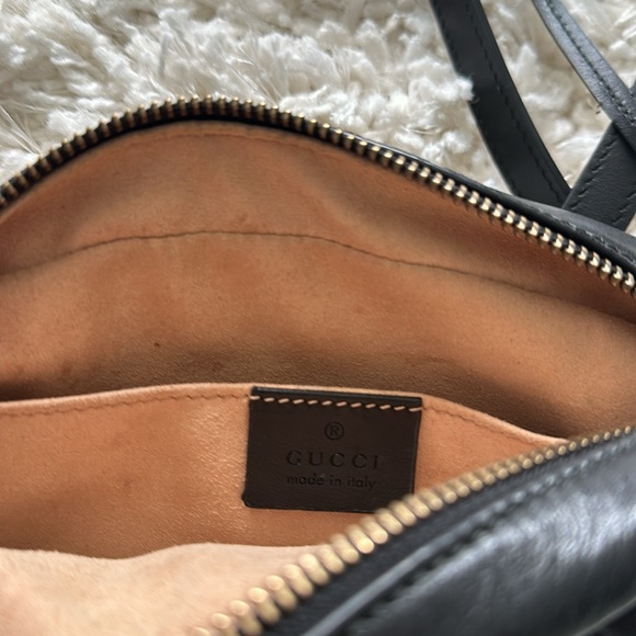 Gucci GG Marmont Mini Shoulder Bag - Picture 7 of 11